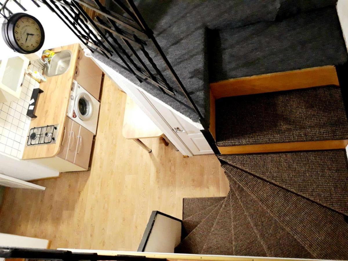 Regrand Apartment On Svobody 22 Лвив Екстериор снимка